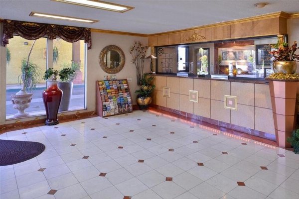 Americas Best Value Inn & Suites - Fontana image 14